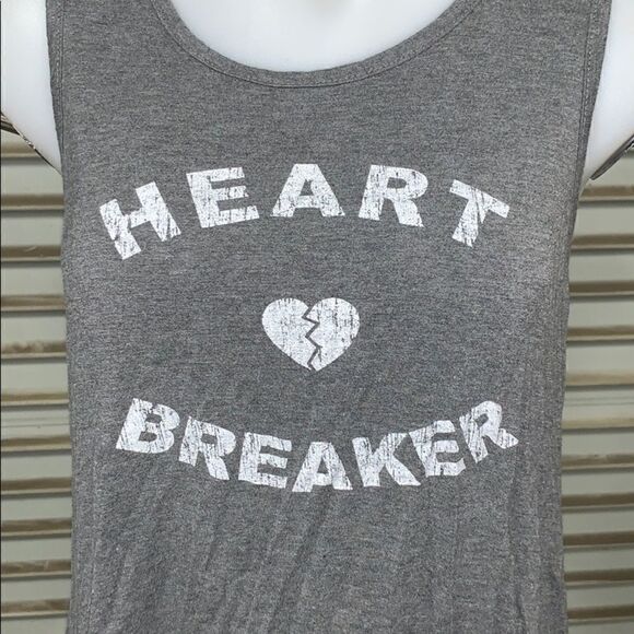 Enough about me sleeveless heart breaker top - Picture 4 of 6